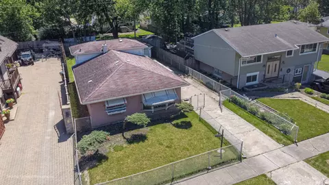 View/Area - 16365 Paulina St, Markham, IL 60428 photo 1 of 2
