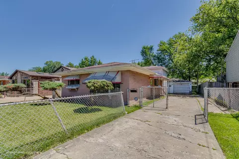 Exterior - 16365 Paulina St, Markham, IL 60428 photo 2 of 5