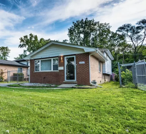 16015 Paulina St, Harvey, IL 60426