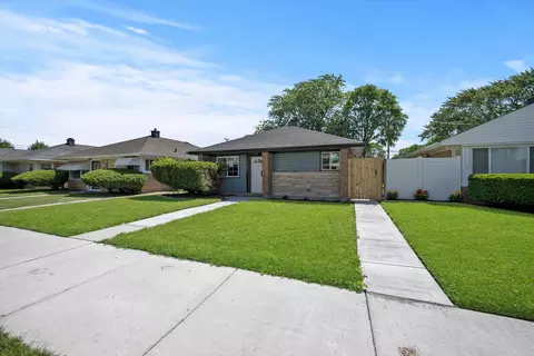 Exterior - 9529 S Constance Ave, Chicago, IL 60617 photo 3 of 4