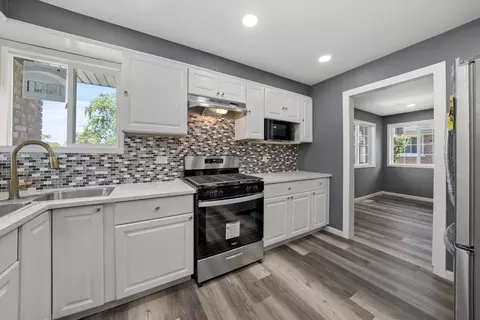 Kitchen - 9529 S Constance Ave, Chicago, IL 60617 photo 1 of 3