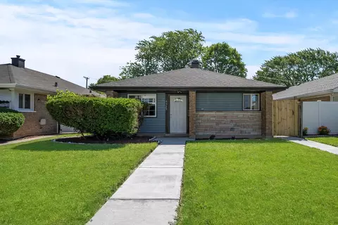 Exterior - 9529 S Constance Ave, Chicago, IL 60617 photo 2 of 4