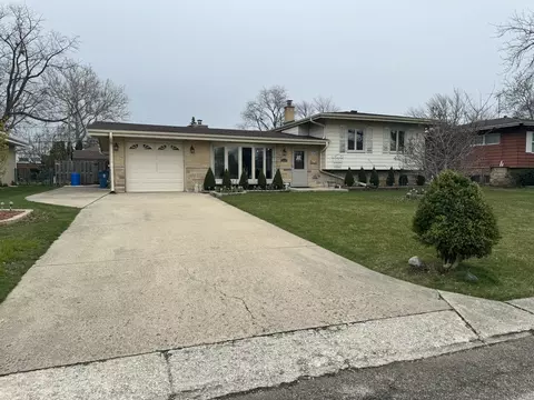 5639 N Manor Ln, Chicago, IL 60631