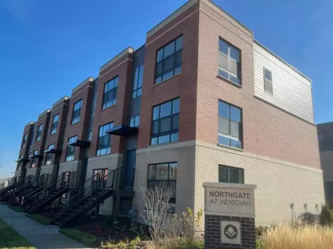 1234 Landmark Ave, Schaumburg, IL 60173