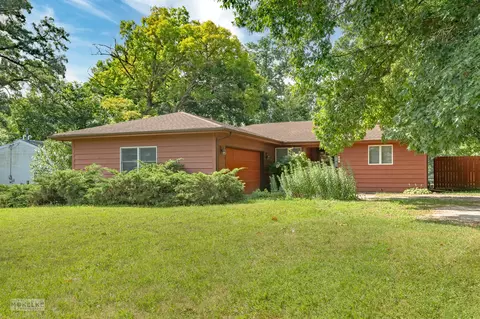 414 E Main St, Yorkville, IL 60560
