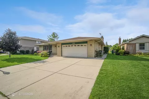 1806 E Camp Mcdonald Rd, Mount Prospect, IL 60056 photo 24