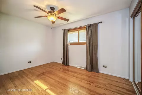 1806 E Camp Mcdonald Rd, Mount Prospect, IL 60056 photo 12