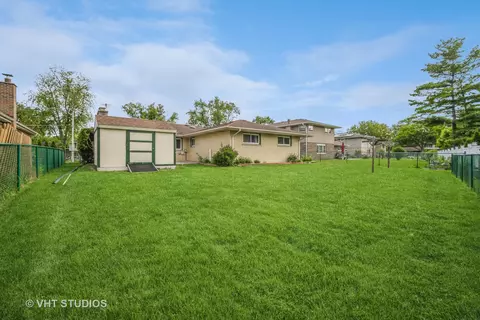 1806 E Camp Mcdonald Rd, Mount Prospect, IL 60056 photo 35