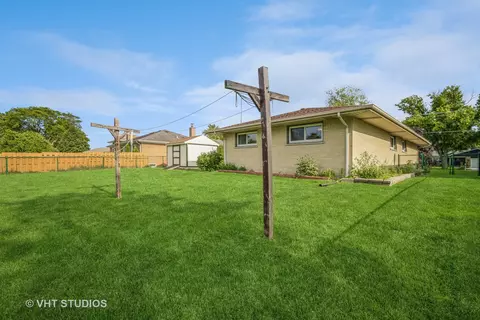 1806 E Camp Mcdonald Rd, Mount Prospect, IL 60056 photo 19