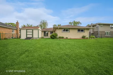 1806 E Camp Mcdonald Rd, Mount Prospect, IL 60056 photo 36