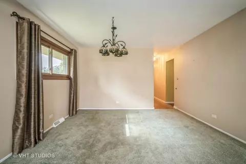 1806 E Camp Mcdonald Rd, Mount Prospect, IL 60056 photo 5