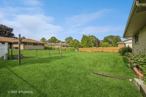 1806 E Camp Mcdonald Rd, Mount Prospect, IL 60056 photo 37