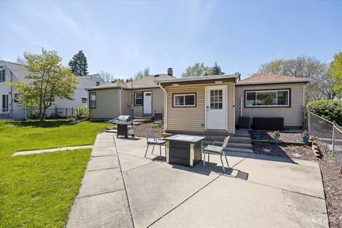 Exterior - 205 Home Ave, Itasca, IL 60143 photo 4 of 5