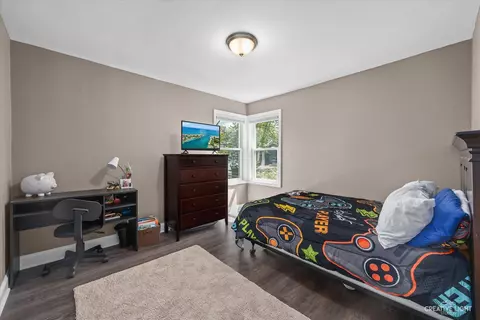 Bedroom - 205 Home Ave, Itasca, IL 60143 photo 2 of 2