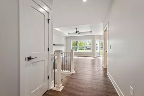 Entry Way - 11950 Southgate Rd, Roscoe, IL 61073 photo 1 of 2