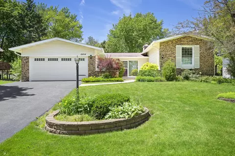 5814 Elm St, Lisle, IL 60532