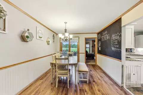 Dining - 1660 Lin Lor Ct, Elgin, IL 60123 photo 1 of 3