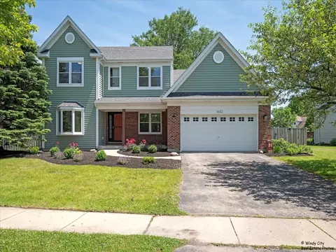 1632 Hadley Dr, Batavia, IL 60510