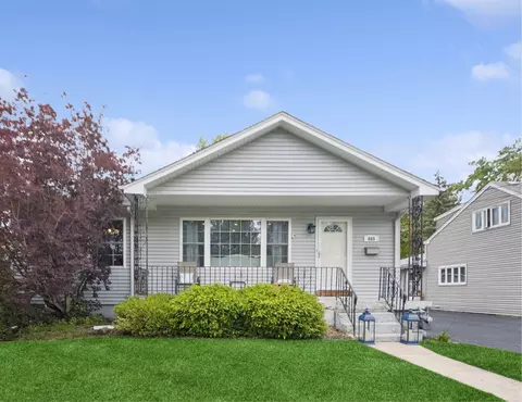 655 W Thomas St, Elmhurst, IL 60126