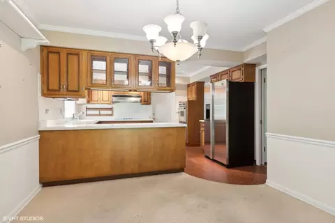 113 Surrey Ln, Burr Ridge, IL 60527 photo 8