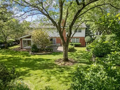 113 Surrey Ln, Burr Ridge, IL 60527 photo 17