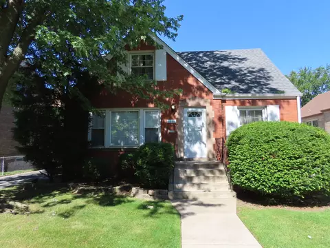 9824 S Millard Ave, Evergreen Park, IL 60805