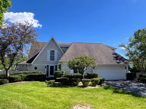 4047 N Highland Ave, Arlington Heights, IL 60004