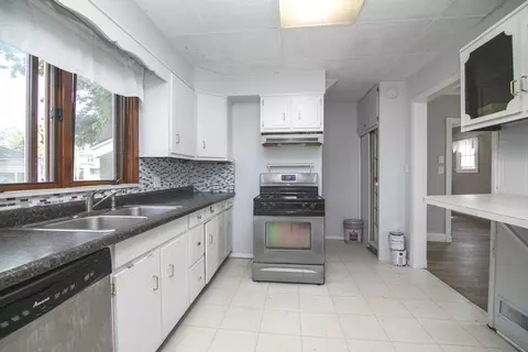 Kitchen - 306 E Cherry St, Watseka, IL 60970 photo 2 of 2