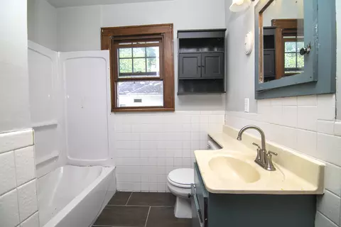 Bath - 306 E Cherry St, Watseka, IL 60970 photo 1 of 1