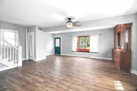 Living - 306 E Cherry St, Watseka, IL 60970 photo 1 of 8
