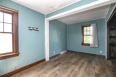 Bedroom - 306 E Cherry St, Watseka, IL 60970 photo 5 of 7