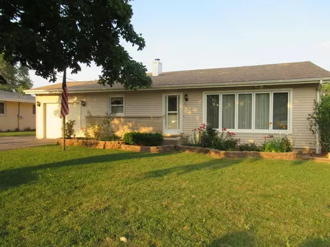 349 River Edge Dr, Romeoville, IL 60446