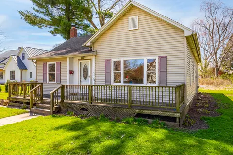 417 Hill St, Momence, IL 60954