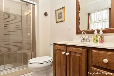 Bath - 24837 W Crabtree Ln, Ingleside, IL 60041 photo 1 of 3
