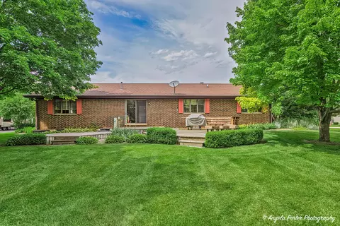 Exterior - 24837 W Crabtree Ln, Ingleside, IL 60041 photo 2 of 8