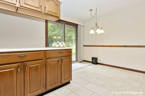 Kitchen - 24837 W Crabtree Ln, Ingleside, IL 60041 photo 4 of 5