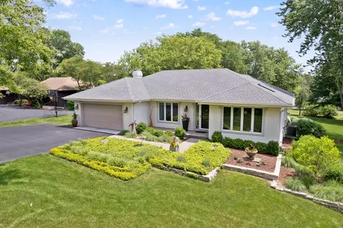 3 E N231 E Mary Ln, Saint Charles, IL 60175