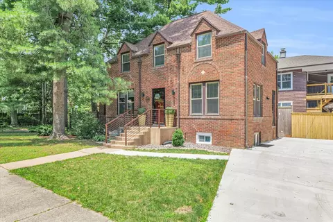 716 W Indiana Ave, Urbana, IL 61801