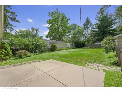 Exterior - 1120 Grant St, Wheaton, IL 60189 photo 3 of 5