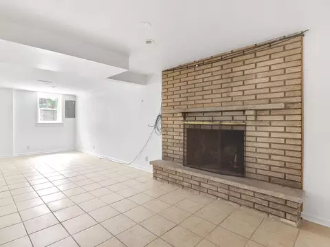 27 E James Way, Cary, IL 60013 photo 16