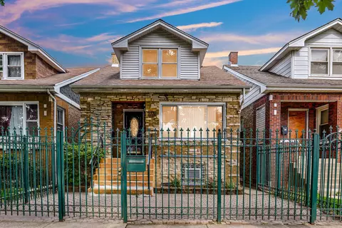 2739 N Rutherford Ave, Chicago, IL 60707