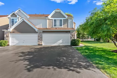 320 Locksley Dr #320, Streamwood, IL 60107