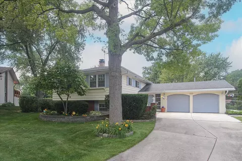 720 Audubon St, Hoffman Estates, IL 60169 photo 1