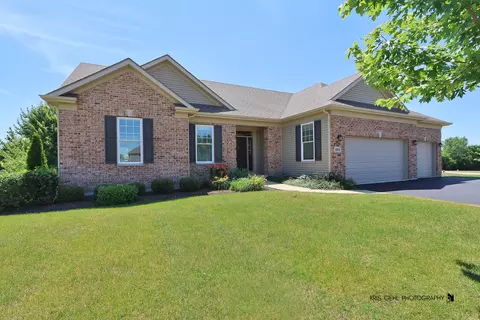 603 Kelli Ann Cir, Lake Villa, IL 60046