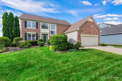 1754 Savannah Ct, Aurora, IL 60502