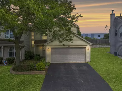 154 Horizon Cir, Carol Stream, IL 60188