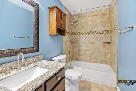 3205 W Bretons Dr, Mchenry, IL 60050 photo 6