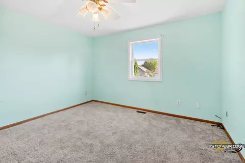 3205 W Bretons Dr, Mchenry, IL 60050 photo 14