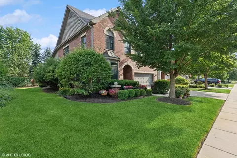 30 Old Frankfort Way, Frankfort, IL 60423