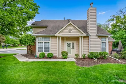 30 W055 Penny Ln, Warrenville, IL 60555